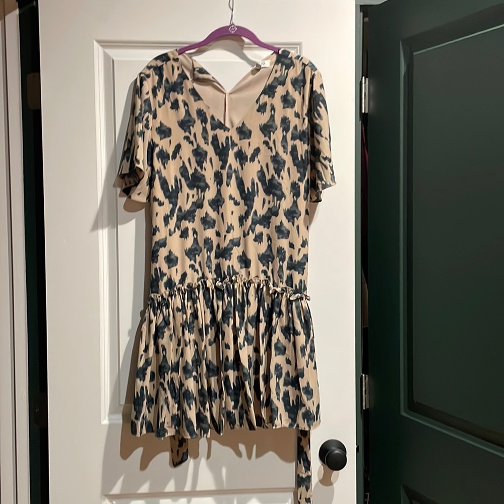 She and Skyd Size Med Dress